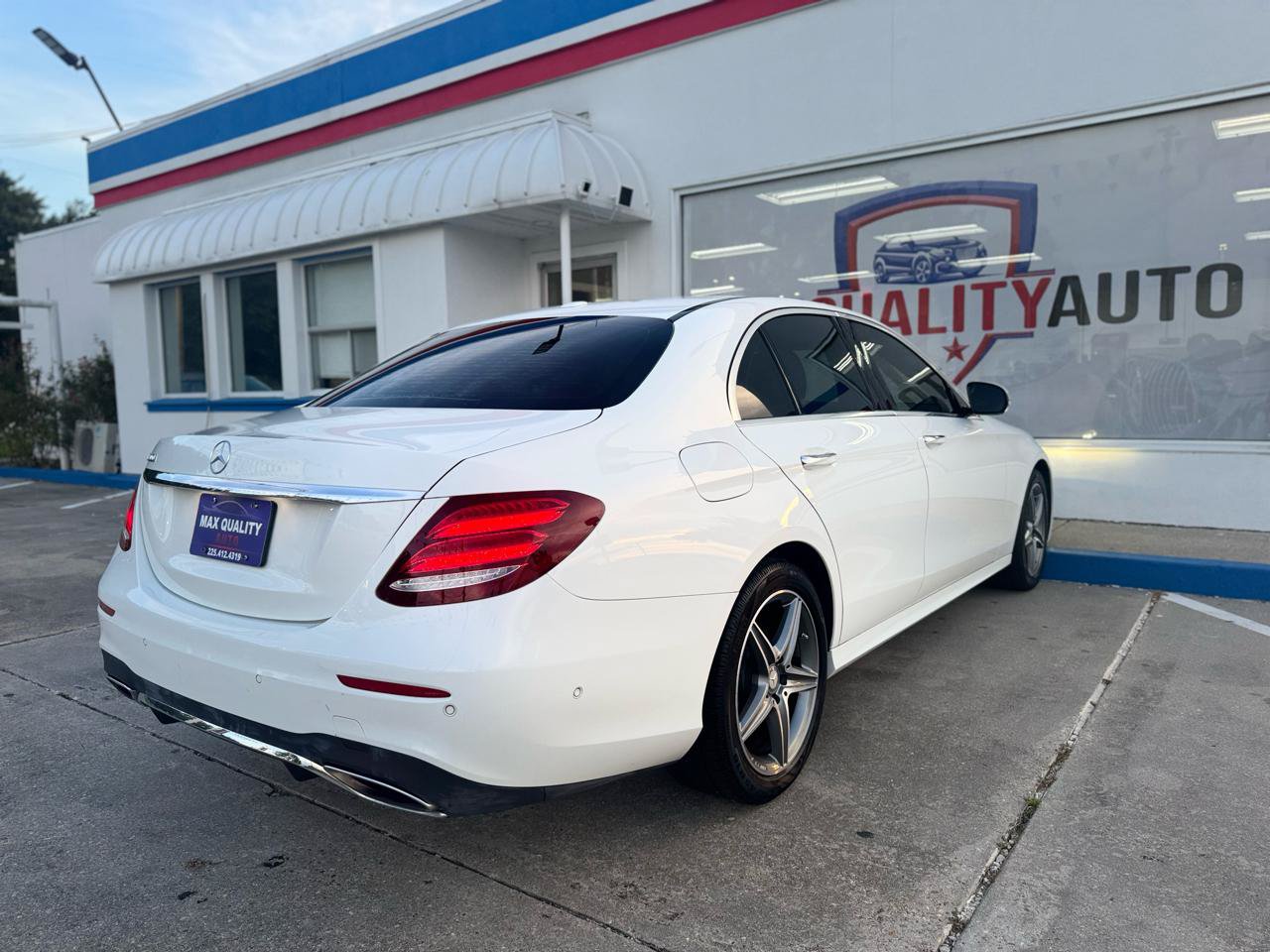 Used 2017 Mercedes-Benz E 300 w/ Premium 1 Package image 28