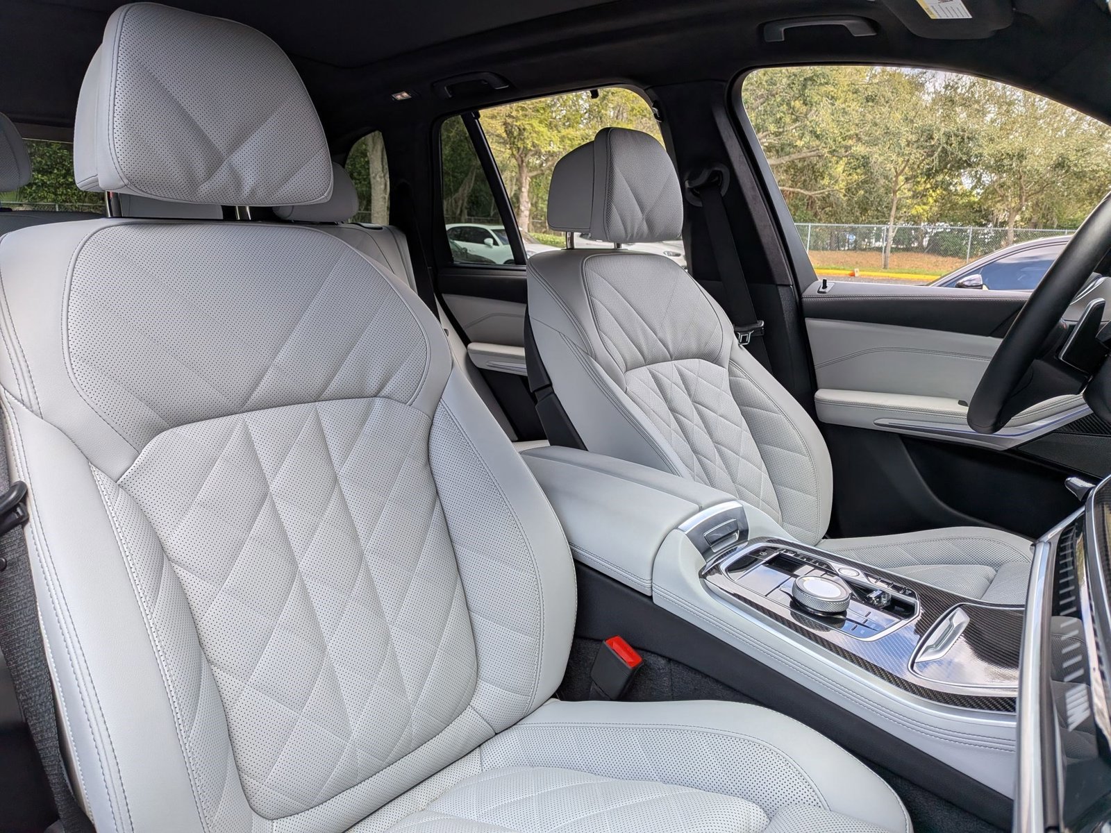 Used 2026 BMW X5 M60i image 16