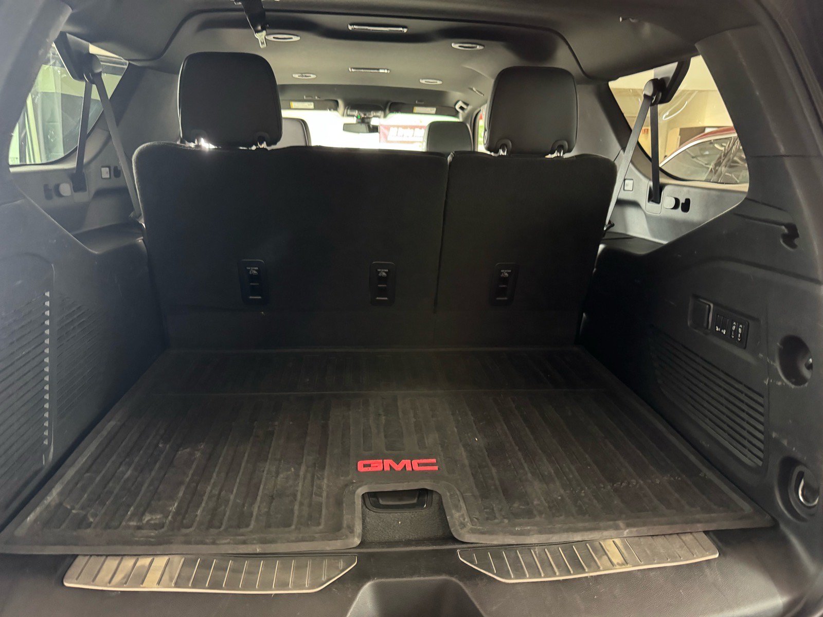 Used 2022 GMC Yukon XL Denali w/ Max Trailering Package AWD/4WD image 10
