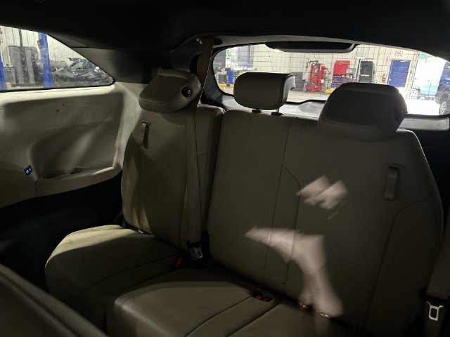 Used 2022 Toyota Sienna XLE FWD image 31