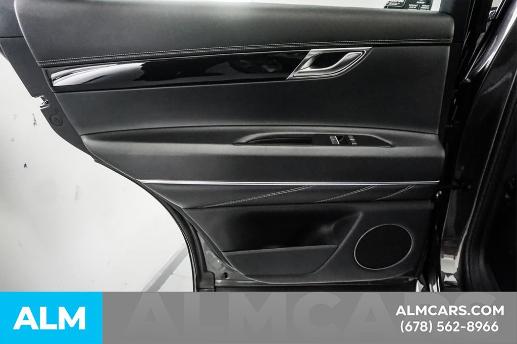 Used 2025 Genesis GV80 2.5T Standard AWD/4WD image 51