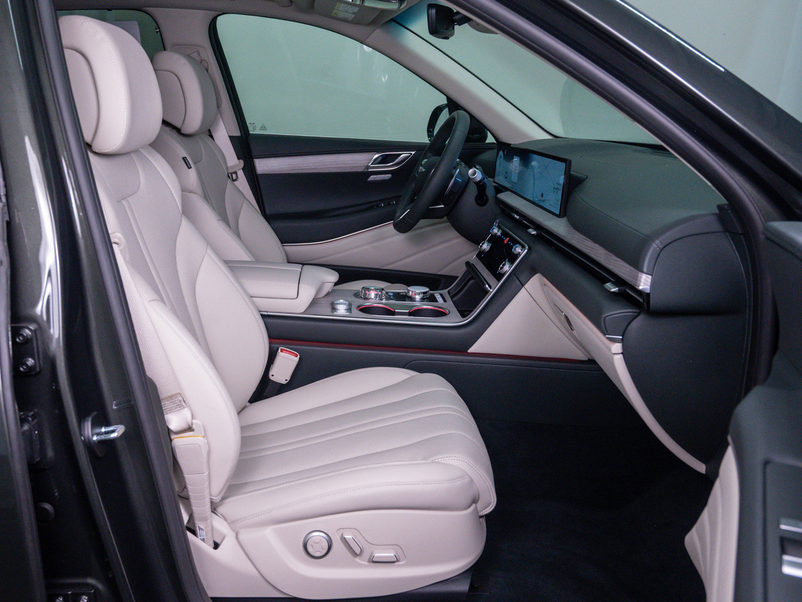 New 2026 Genesis GV80 2.5T Select AWD/4WD image 11