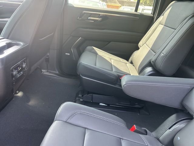 New 2026 Chevrolet Suburban LT w/ Comfort Package image 16