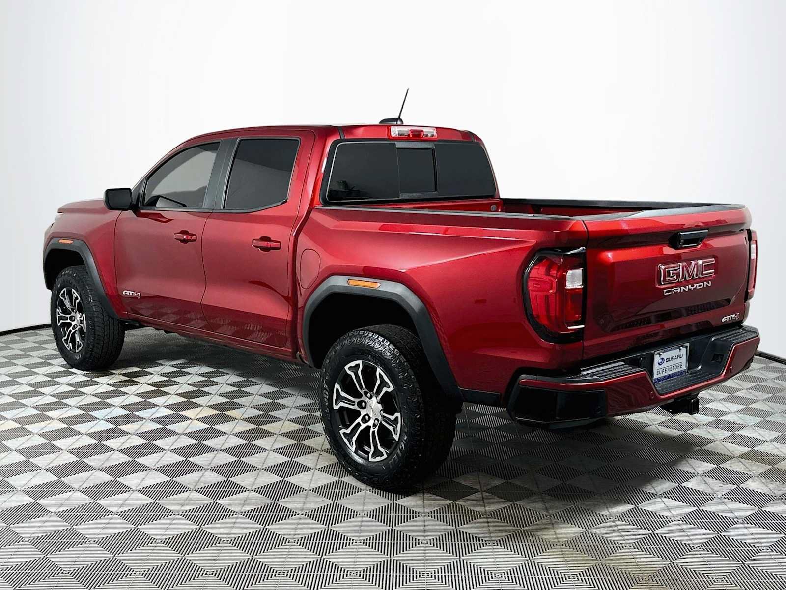 Used 2025 GMC Canyon AT4 w/ AT4 Premium Package AWD/4WD image 5