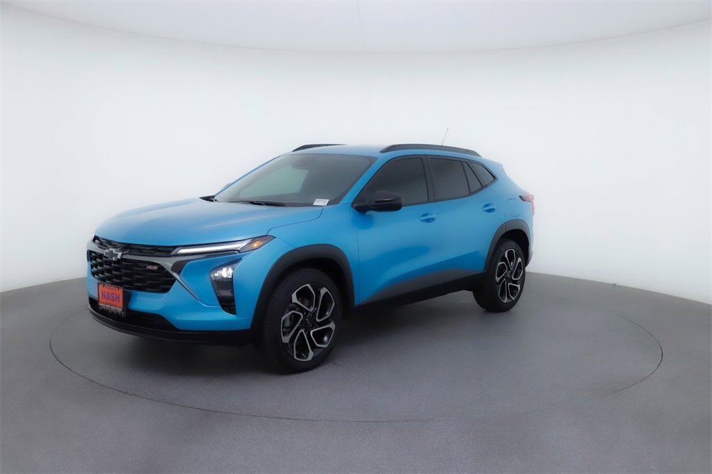 Used 2025 Chevrolet Trax RS w/ Driver Confidence Package image 14