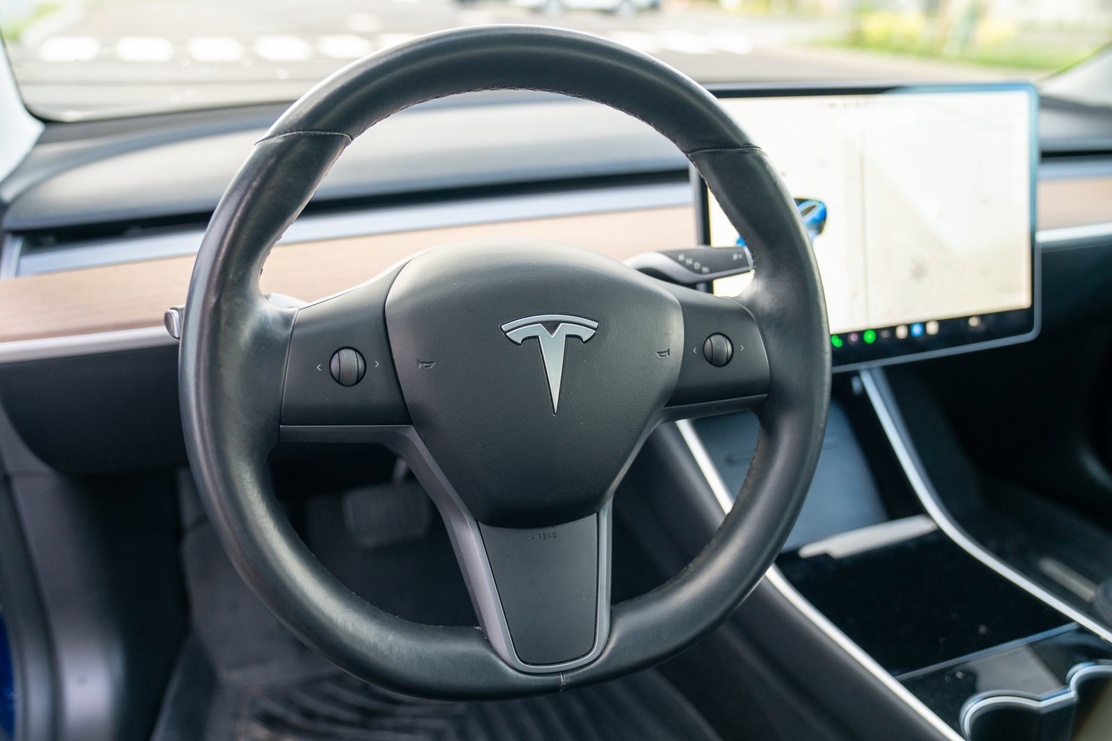 Used 2018 Tesla Model 3 Long Range image 12