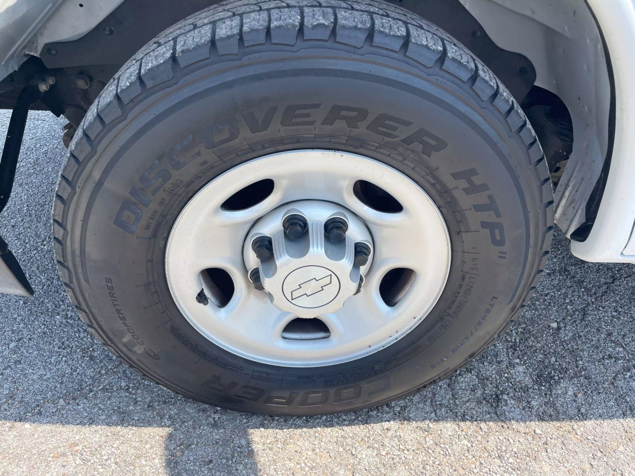 Used 2020 Chevrolet Express 2500 w/ Safety Package image 21
