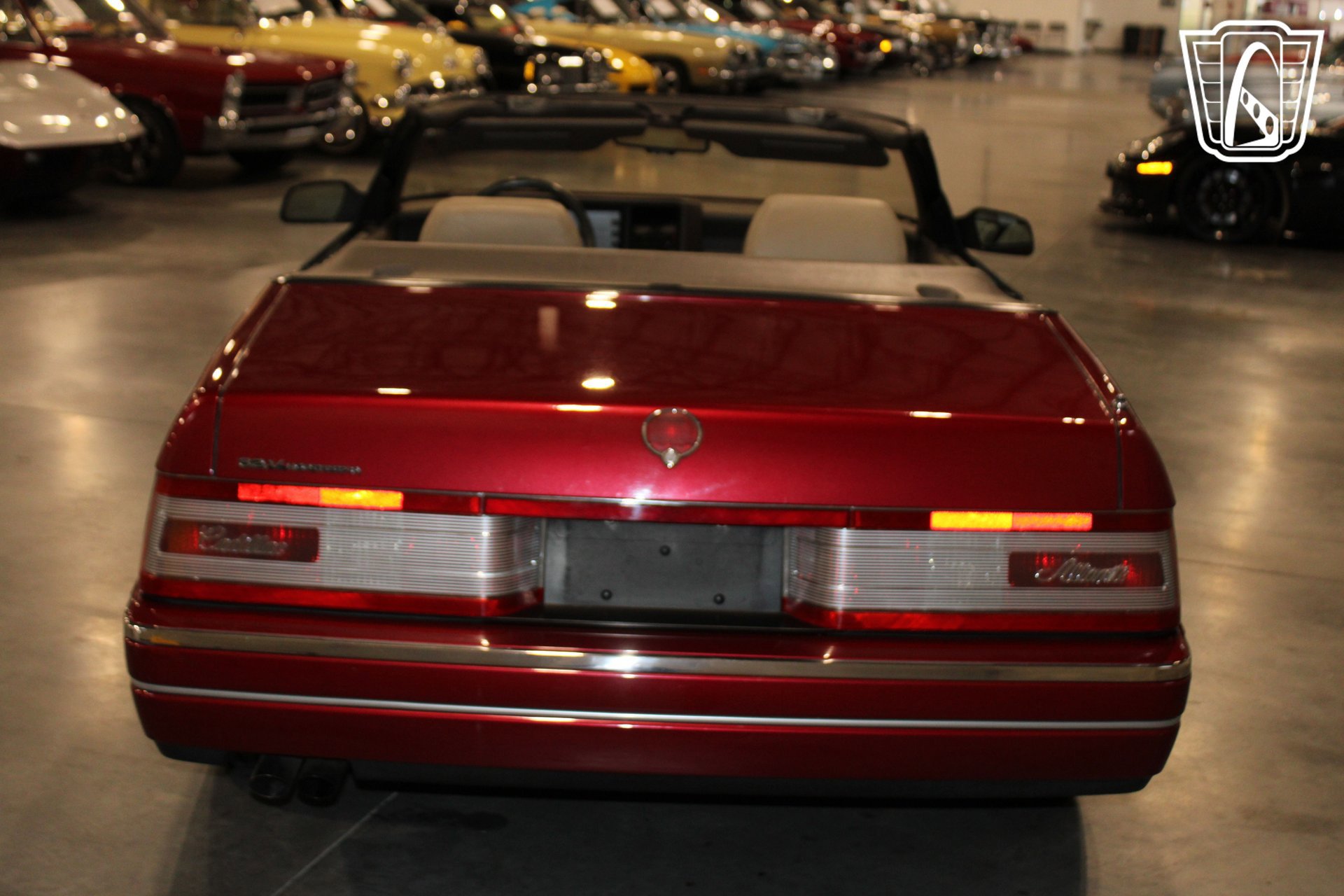 Used 1993 Cadillac Allante image 4