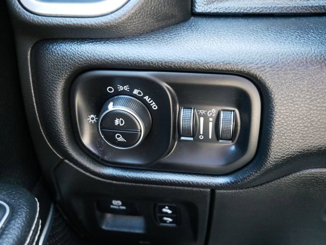 Used 2019 RAM 1500 Laramie AWD/4WD image 26