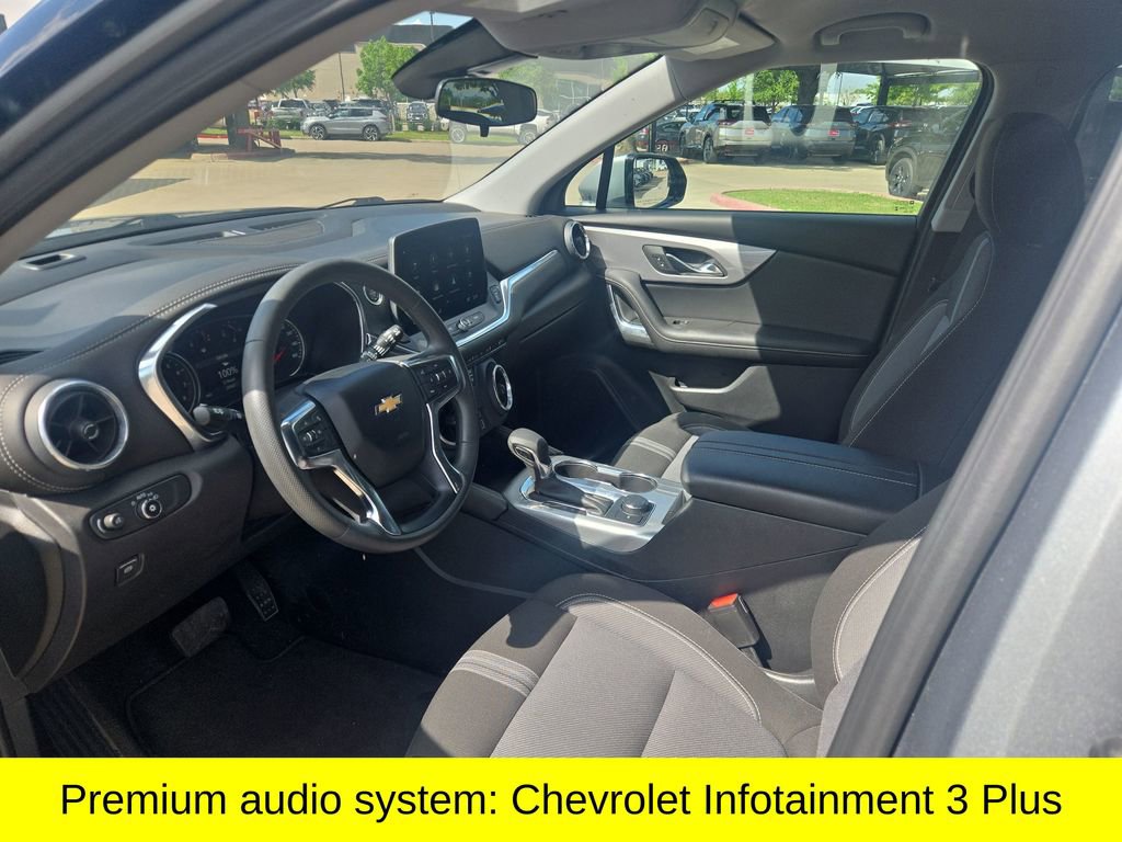 Used 2025 Chevrolet Blazer LT AWD/4WD image 9