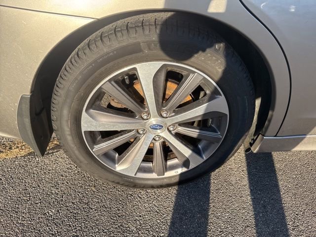 Used 2016 Subaru Legacy 3.6R Limited AWD/4WD image 9