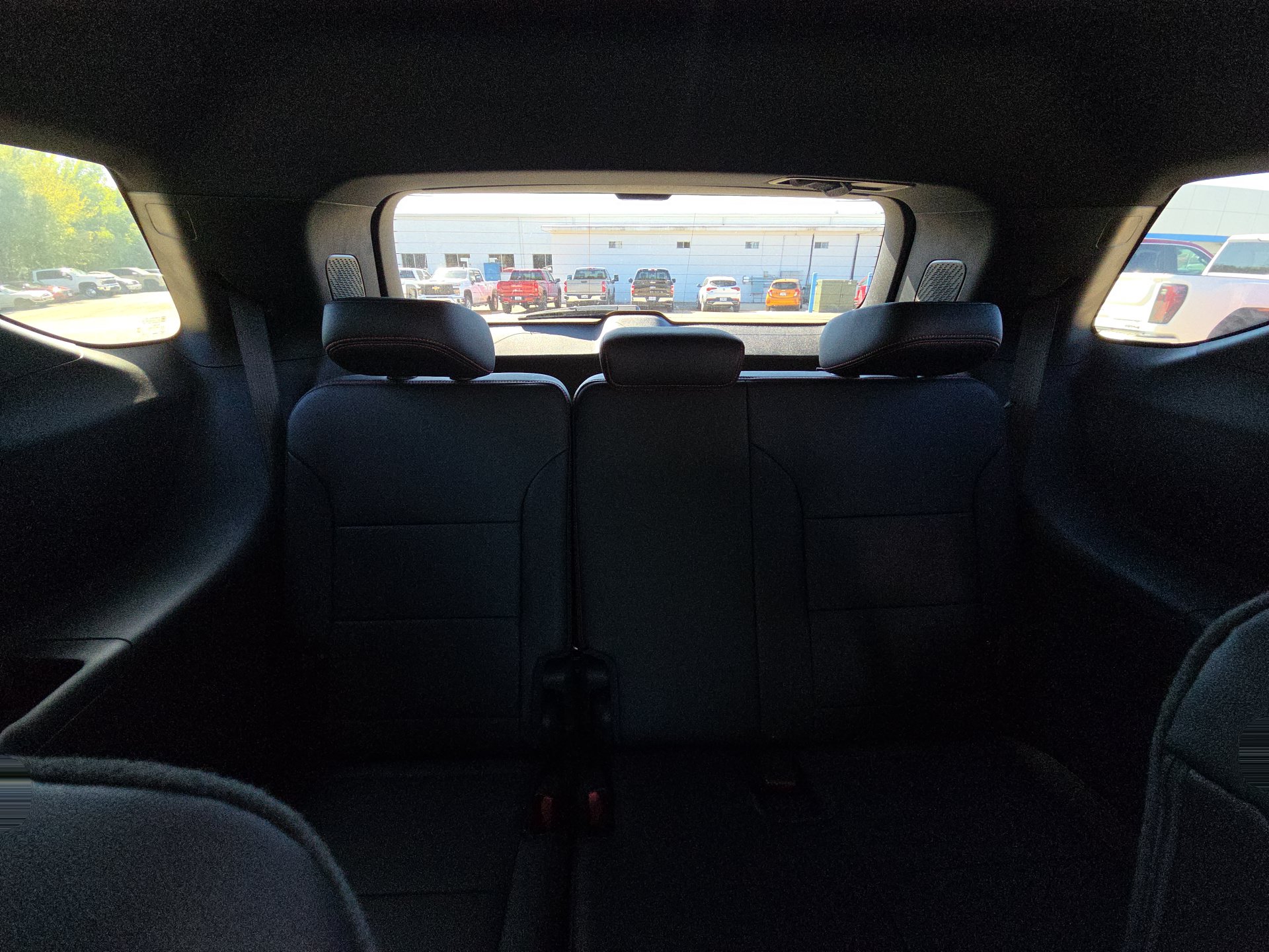 Used 2026 Chevrolet Traverse RS FWD image 32