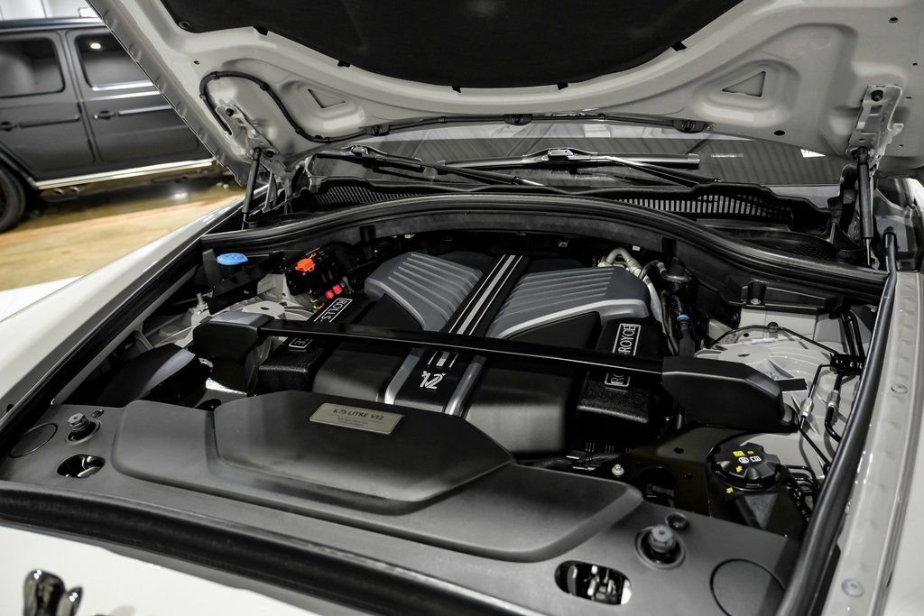 Used 2023 Rolls-Royce Cullinan Black Badge w/ Driver's Package image 66