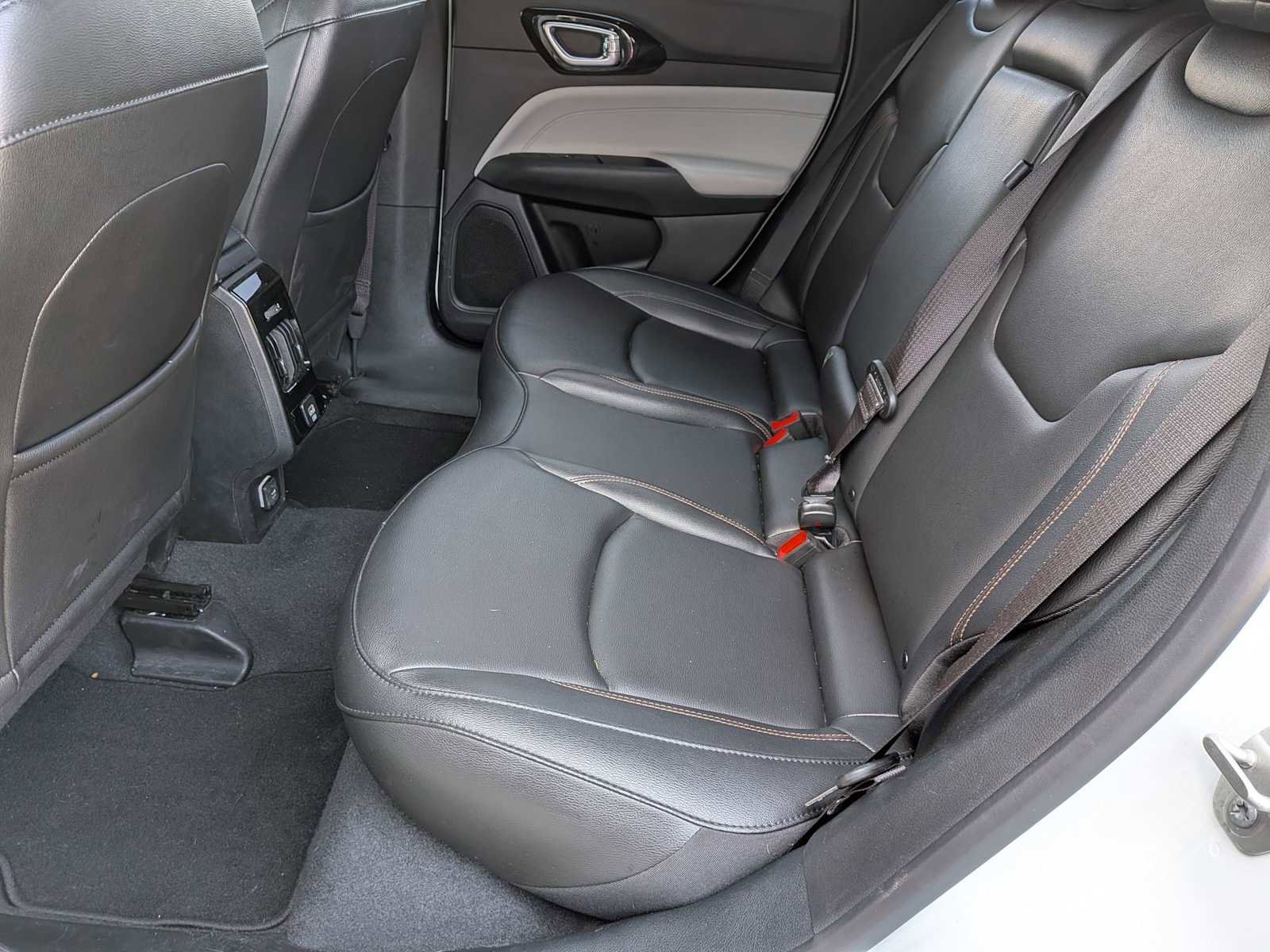 Used 2024 Jeep Compass Limited AWD/4WD image 18