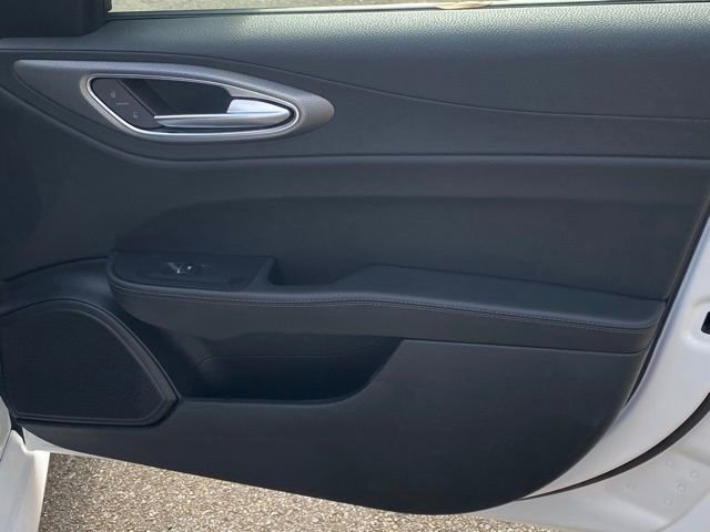 New 2025 Alfa Romeo Giulia AWD image 35