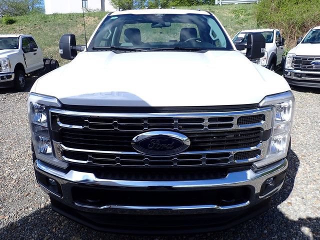 New 2026 Ford F550 4x4 Regular Cab Super Duty w/ XL Chrome Package image 10