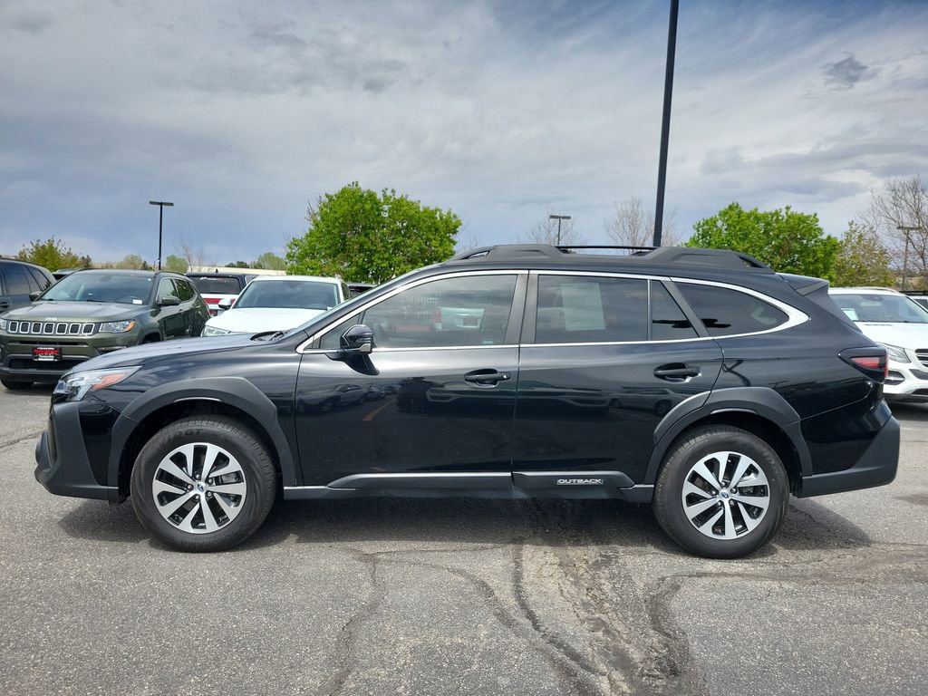 Used 2023 Subaru Outback Premium AWD/4WD image 7
