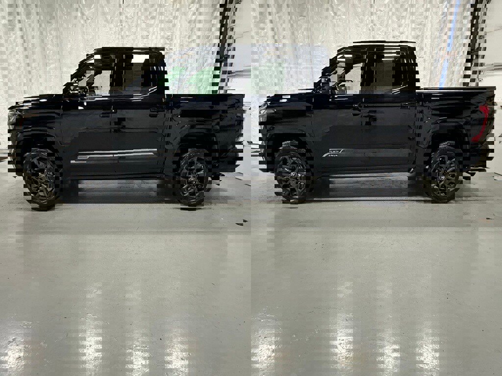 Used 2025 Toyota Tundra Platinum image 4