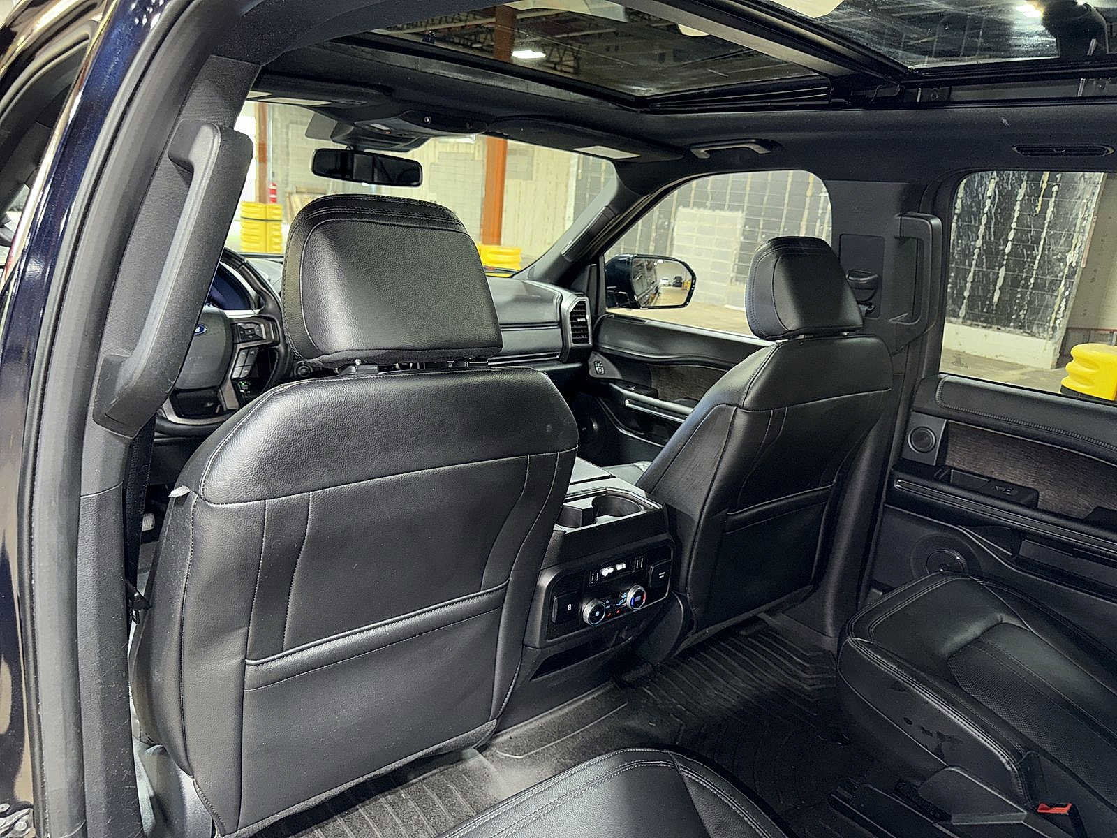 Used 2021 Ford Expedition Limited image 30