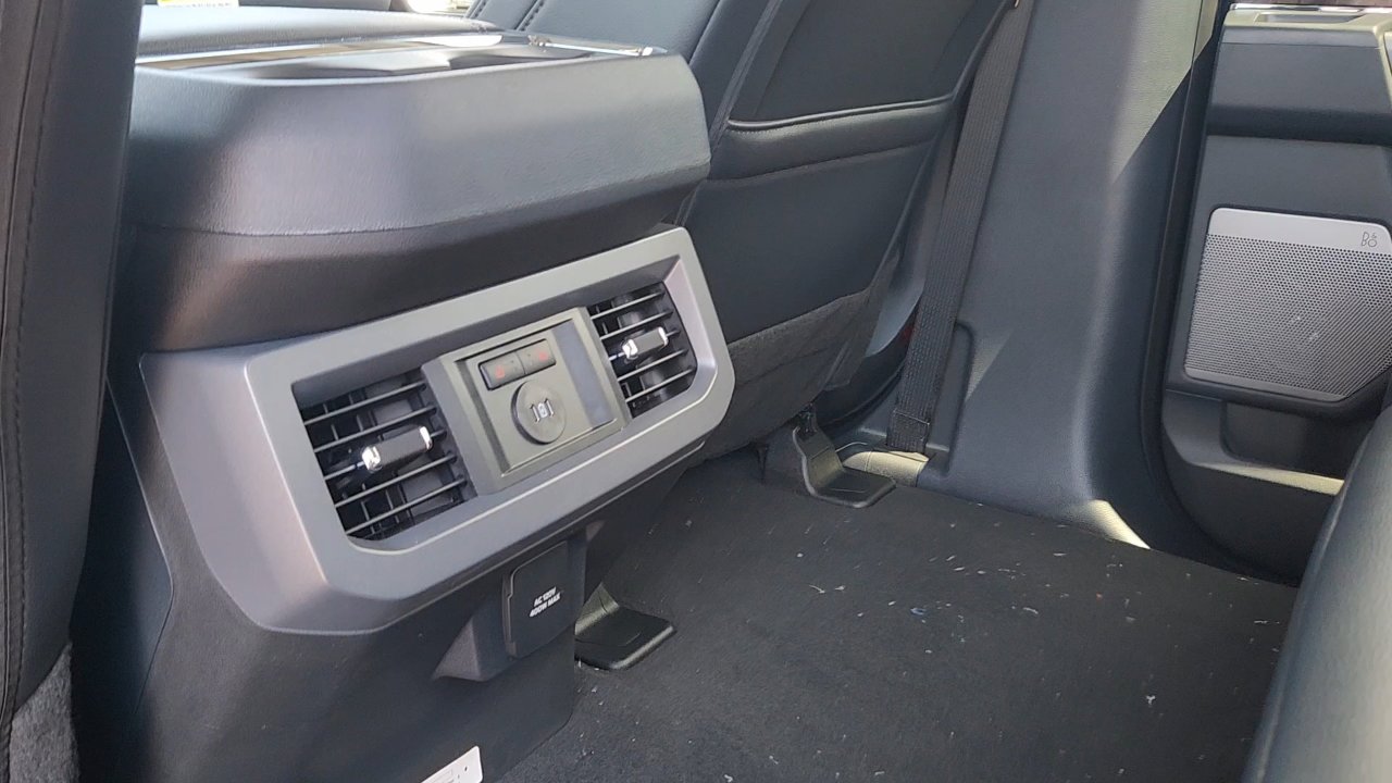 New 2025 Ford F250 Lariat w/ Lariat Ultimate Package image 22