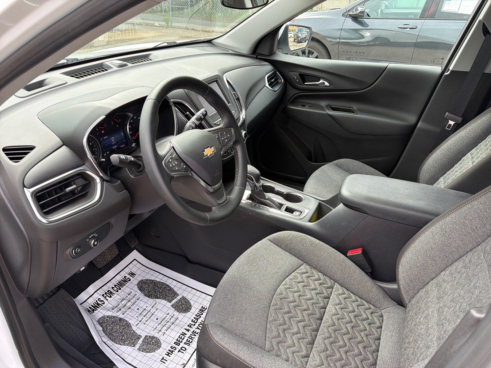 Used 2024 Chevrolet Equinox LT w/ LPO, Floor Liner Package FWD image 8