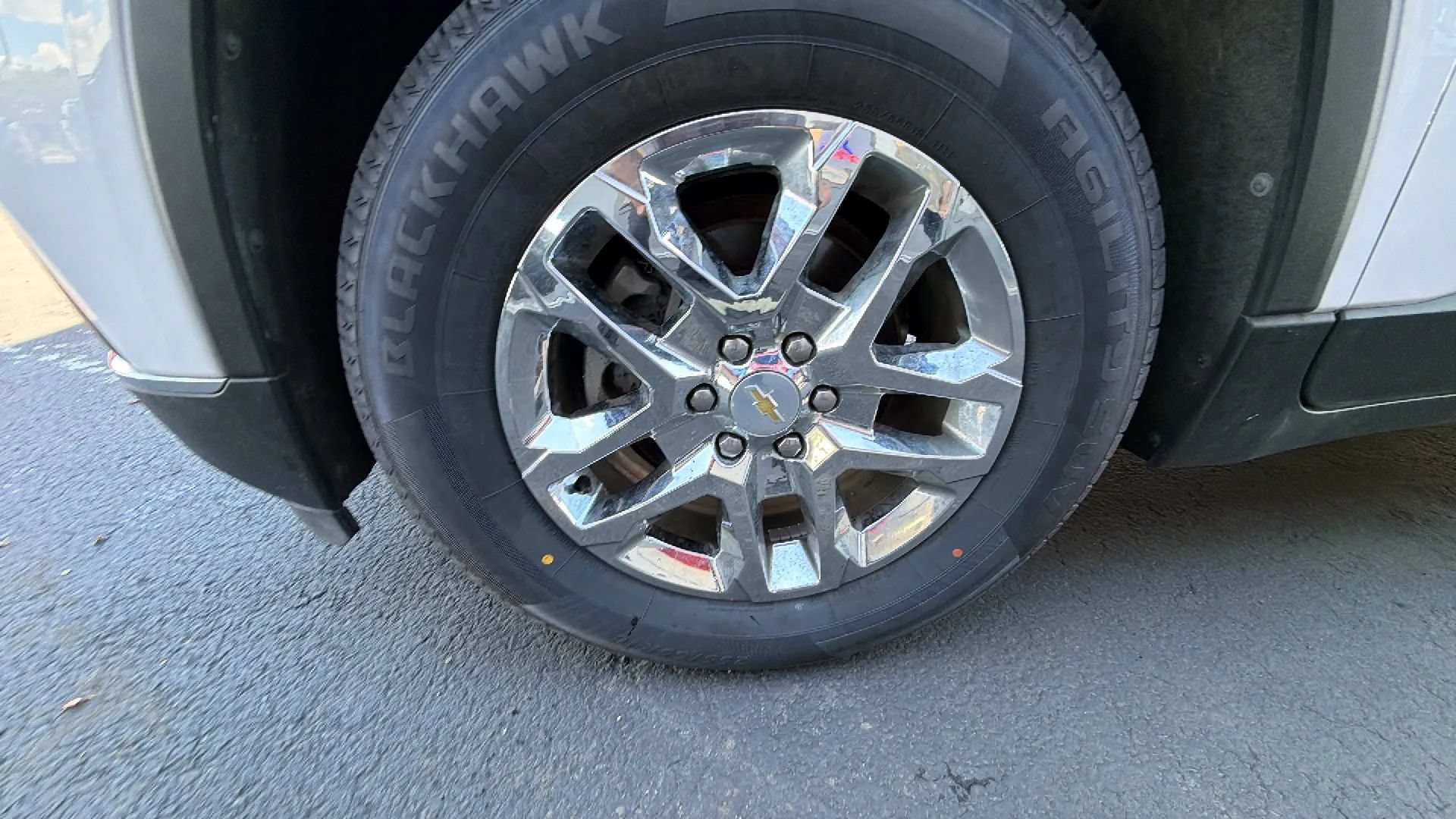Used 2019 Chevrolet Traverse LT w/ LPO, Floor Liner Package AWD/4WD image 14