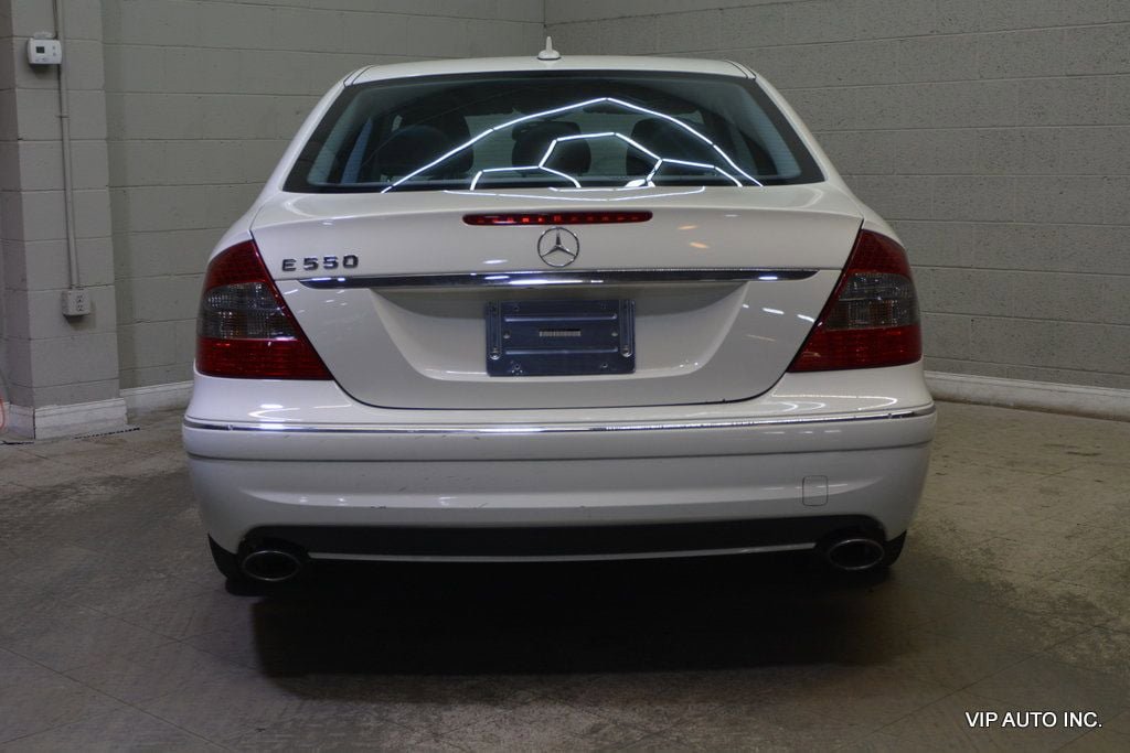 Used 2009 Mercedes-Benz E 550 Sedan image 6