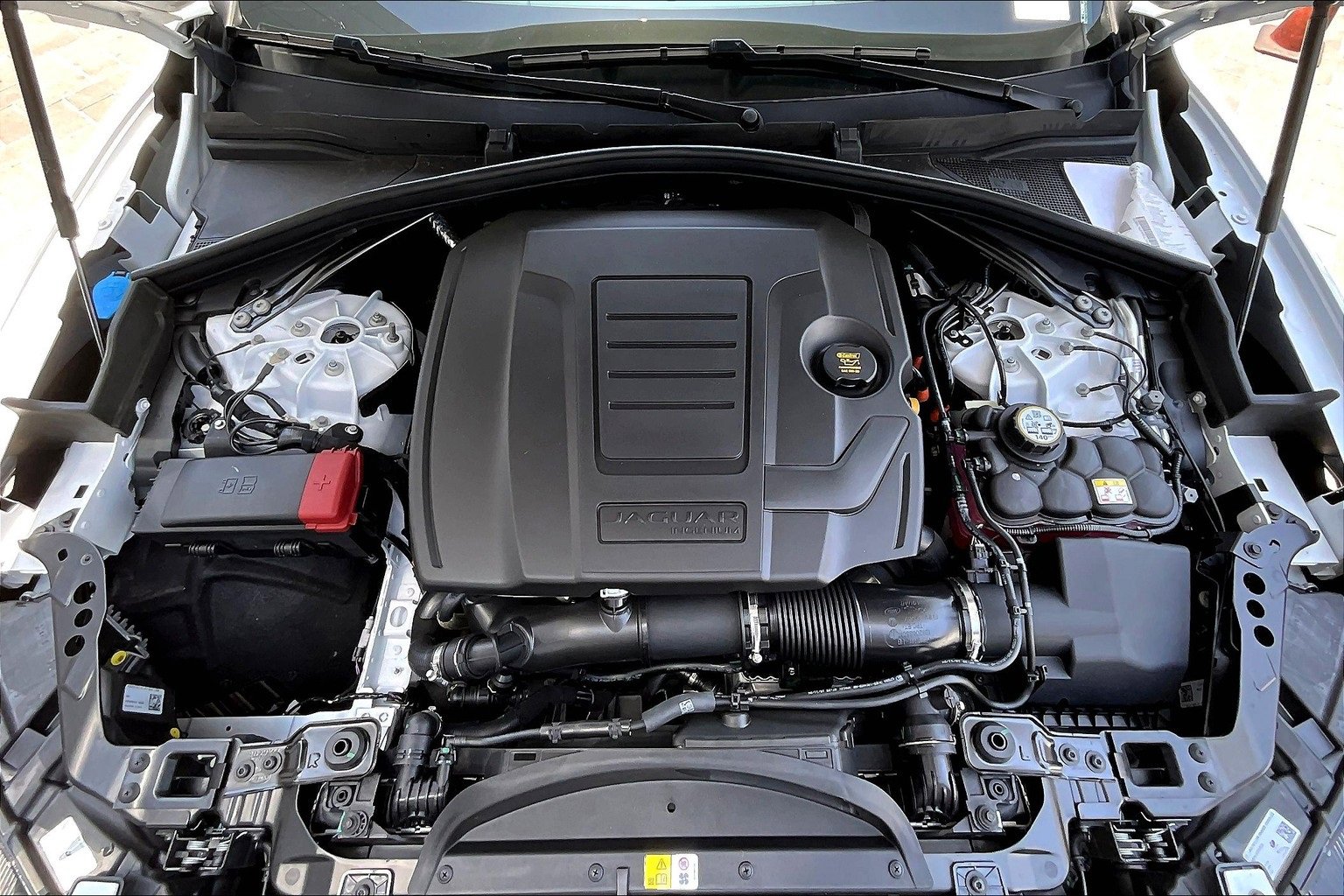 New 2026 Jaguar F-PACE R-Dynamic S image 11