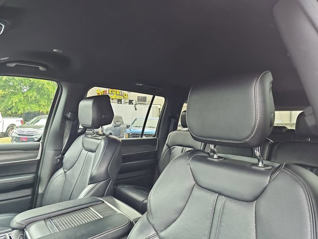 Used 2024 Jeep Wagoneer Series II w/ Flexible Seating Group RWD image 18