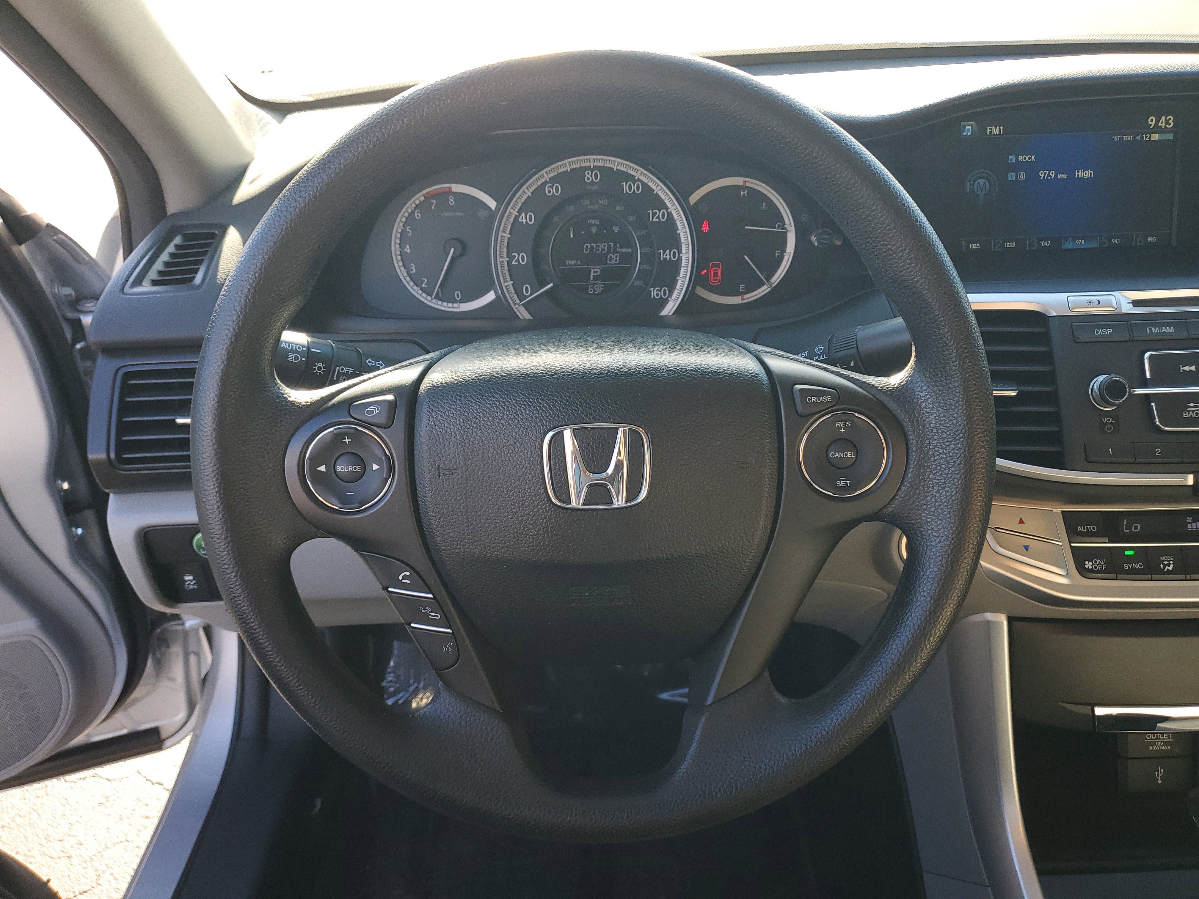 Used 2014 Honda Accord EX image 25