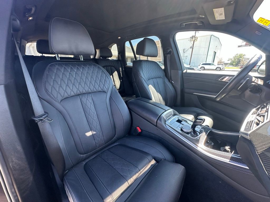 Used 2023 BMW X5 M50i w/ Climate Comfort Package image 35