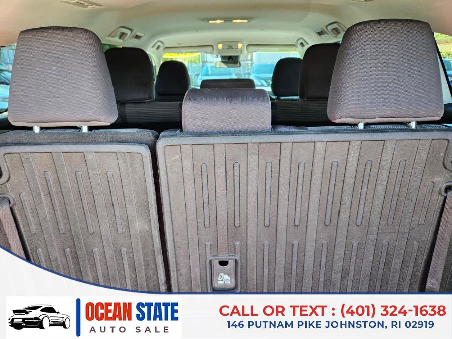 Used 2021 Toyota Highlander L image 20