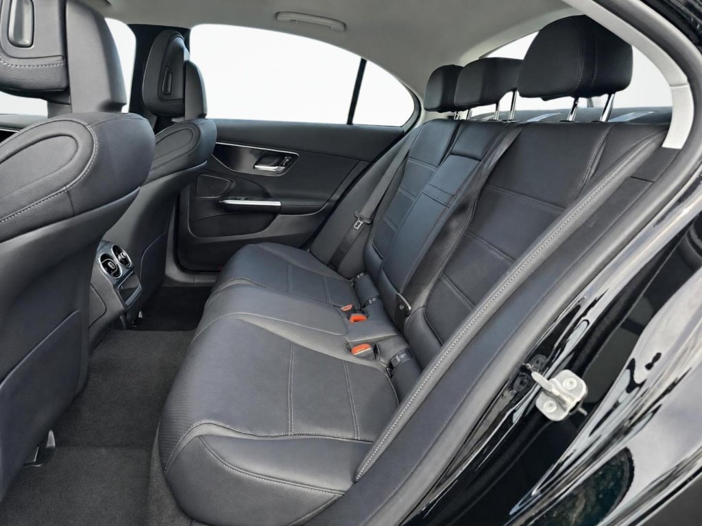 New 2026 Mercedes-Benz C 300 4MATIC Sedan image 18