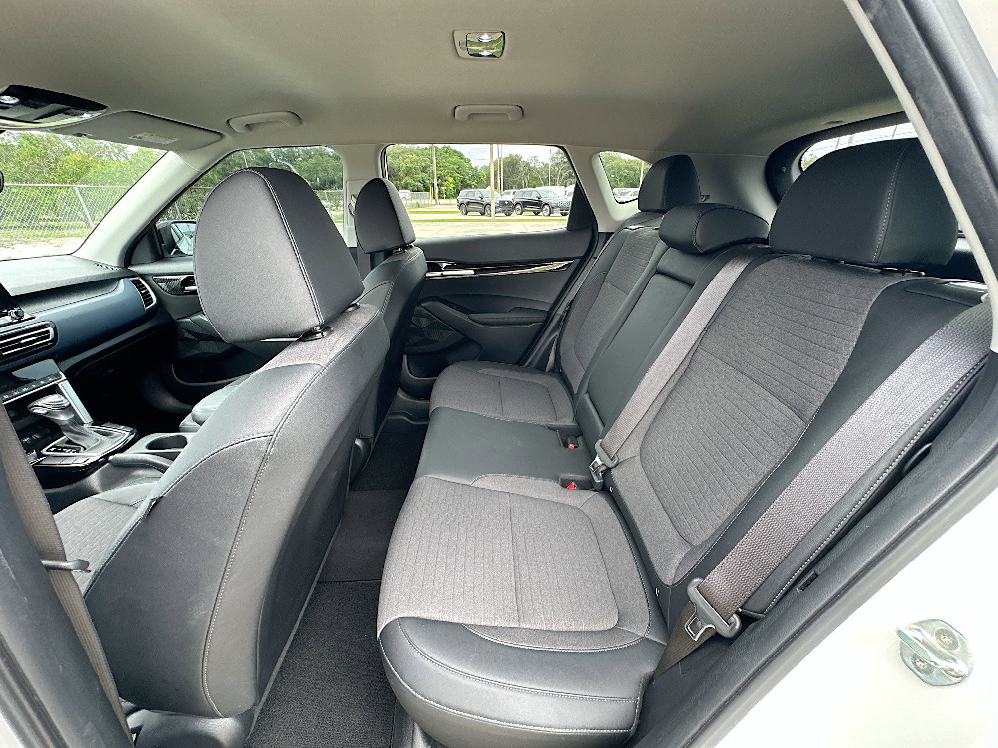 Used 2022 Kia Seltos S FWD image 22