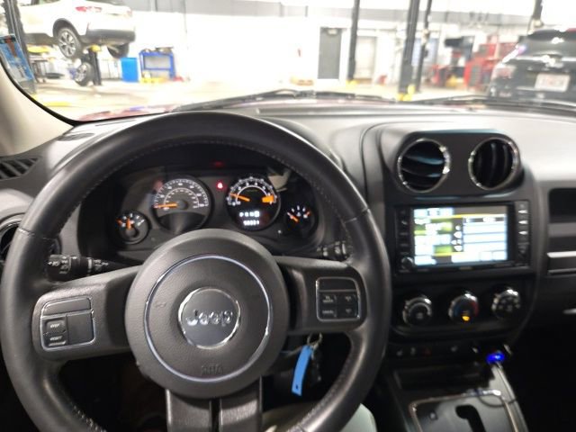 Used 2016 Jeep Patriot High Altitude image 16