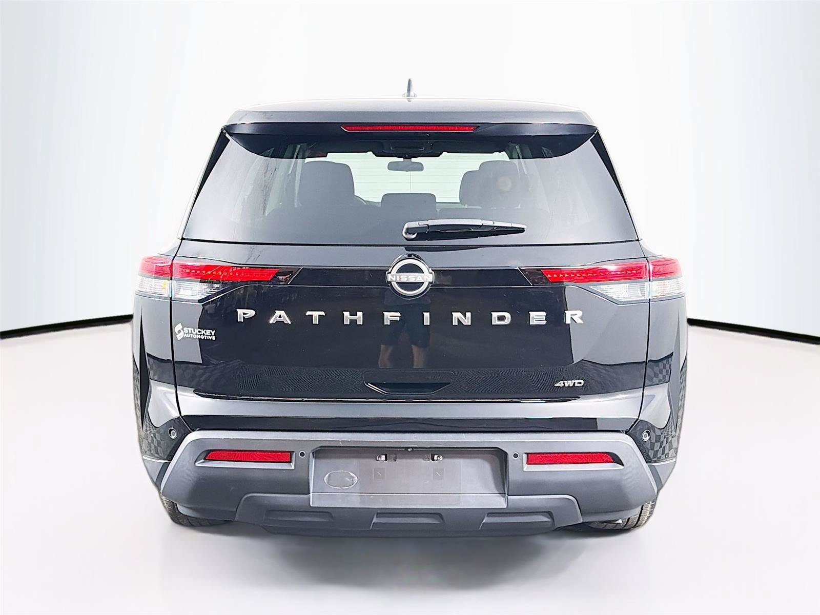 Used 2023 Nissan Pathfinder S AWD/4WD image 6