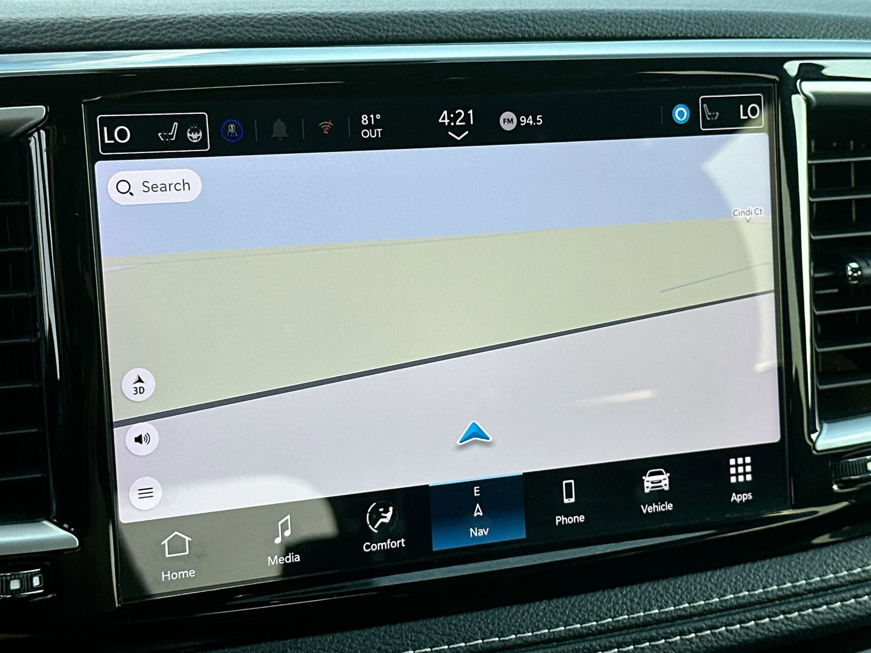 Used 2025 Chrysler Pacifica Limited image 18