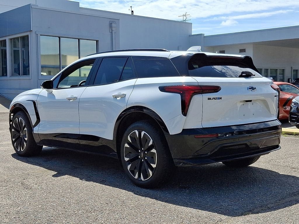 Certified 2024 Chevrolet Blazer EV RS AWD/4WD image 4