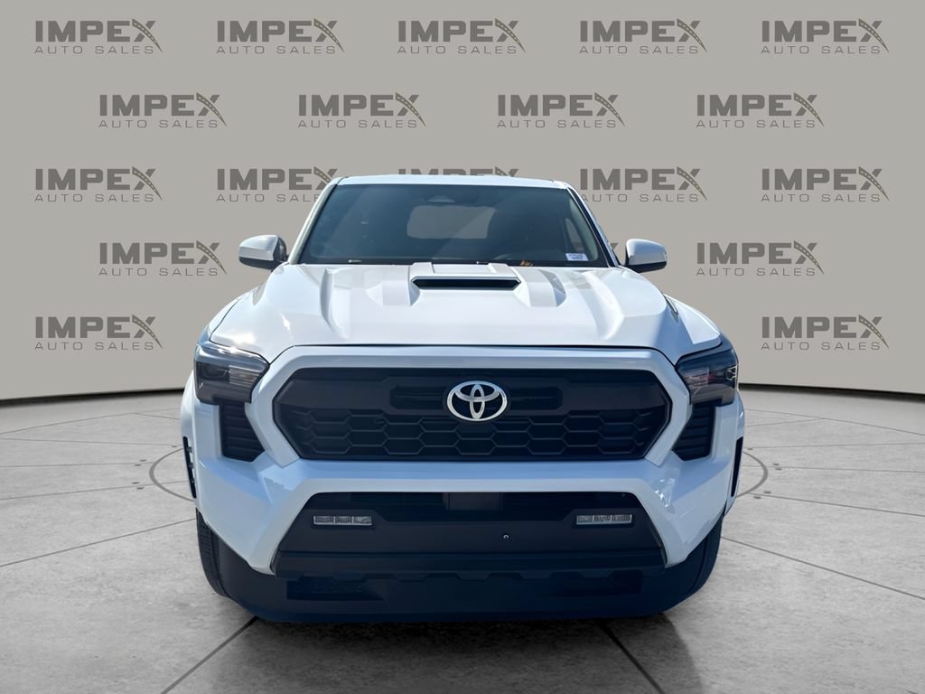 Used 2024 Toyota Tacoma TRD Sport AWD/4WD image 8