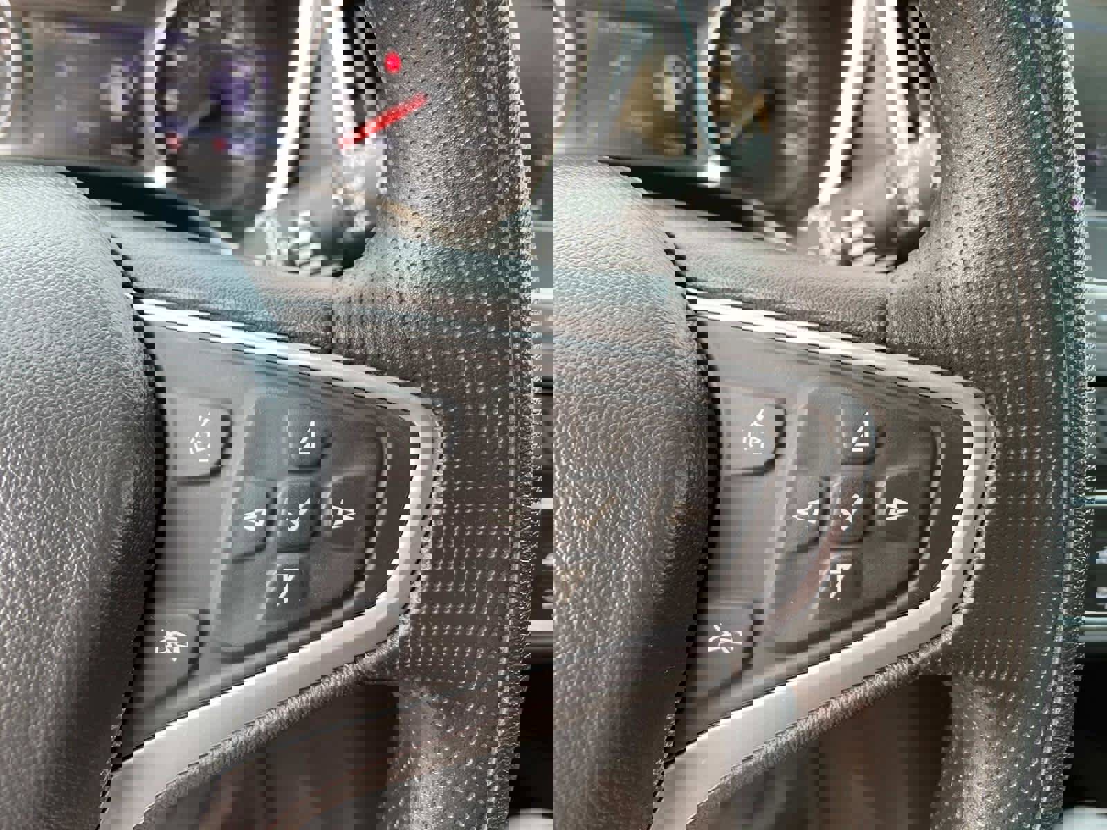 Used 2023 Chevrolet Equinox LT w/ LPO, Floor Liner Package image 16