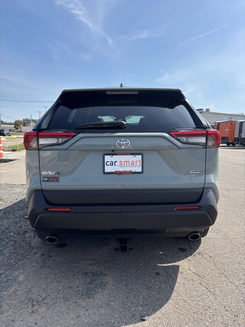 Used 2019 Toyota RAV4 XLE image 6