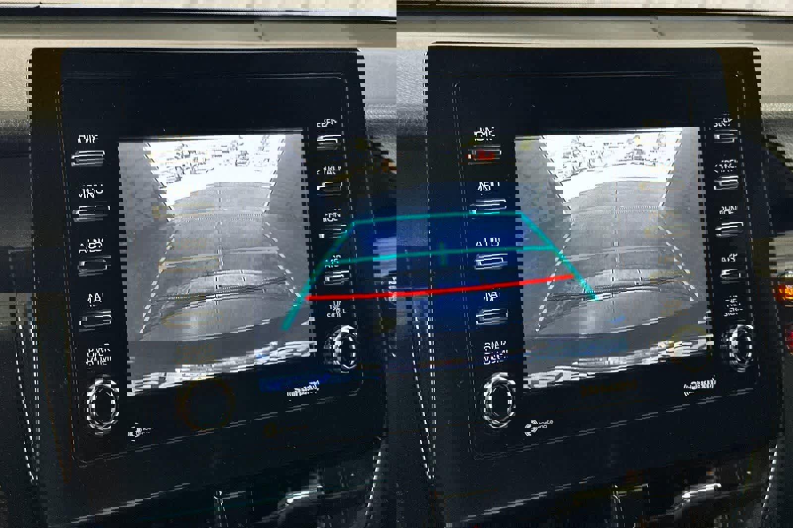 Used 2021 Toyota Camry SE image 20