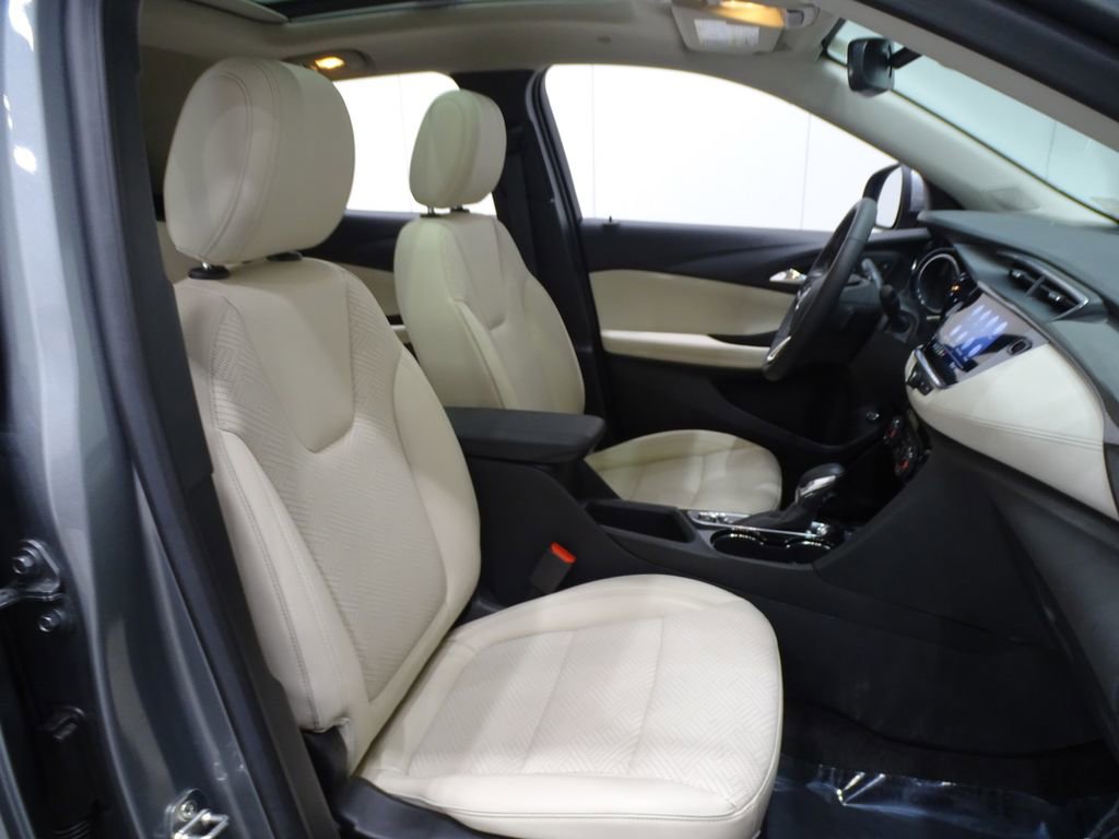 Used 2023 Buick Encore GX Essence w/ Experience Buick Package image 9