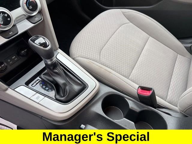 Used 2019 Hyundai Elantra SE image 25