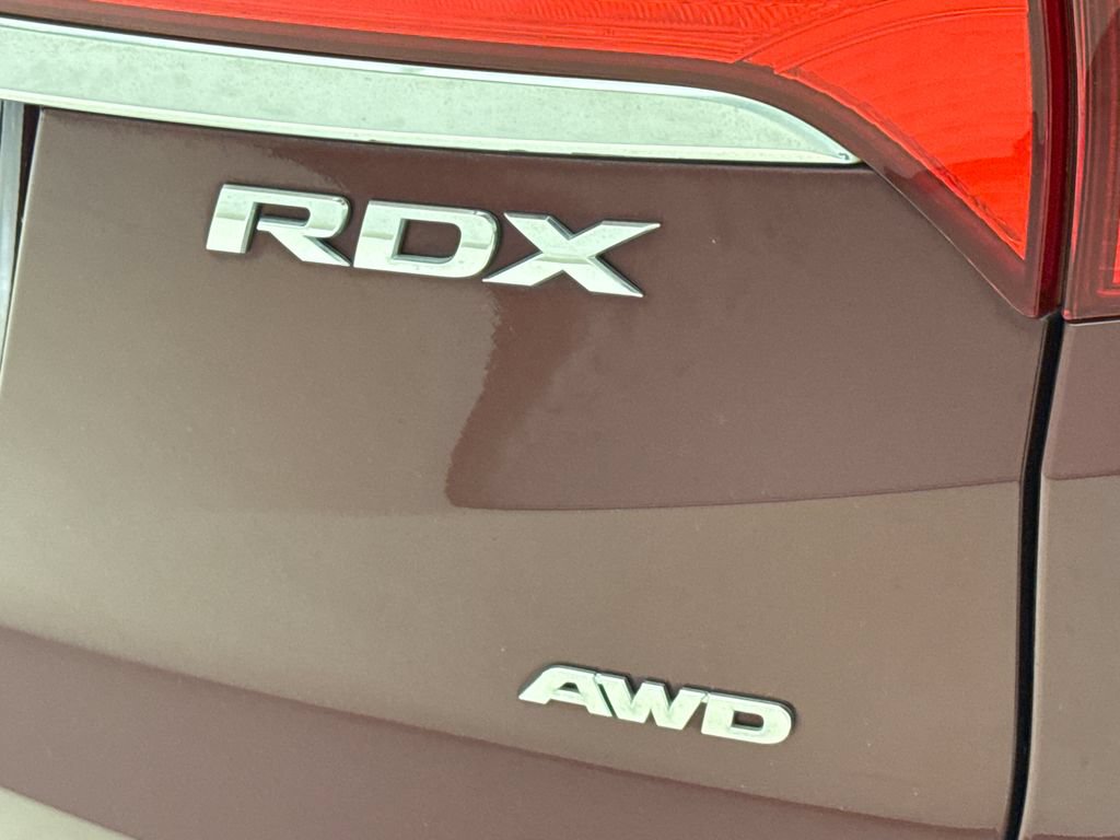 Used 2015 Acura RDX w/ Technology Package AWD/4WD image 10