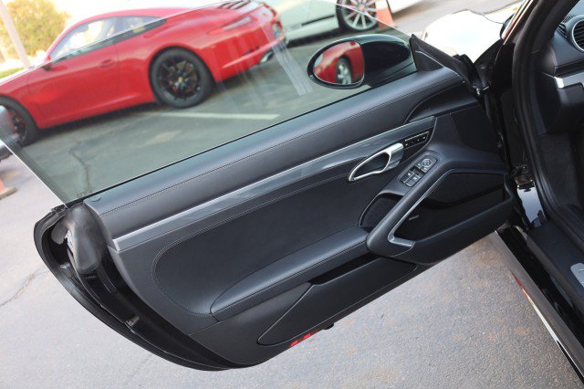 Used 2017 Porsche 718 Cayman S RWD image 21
