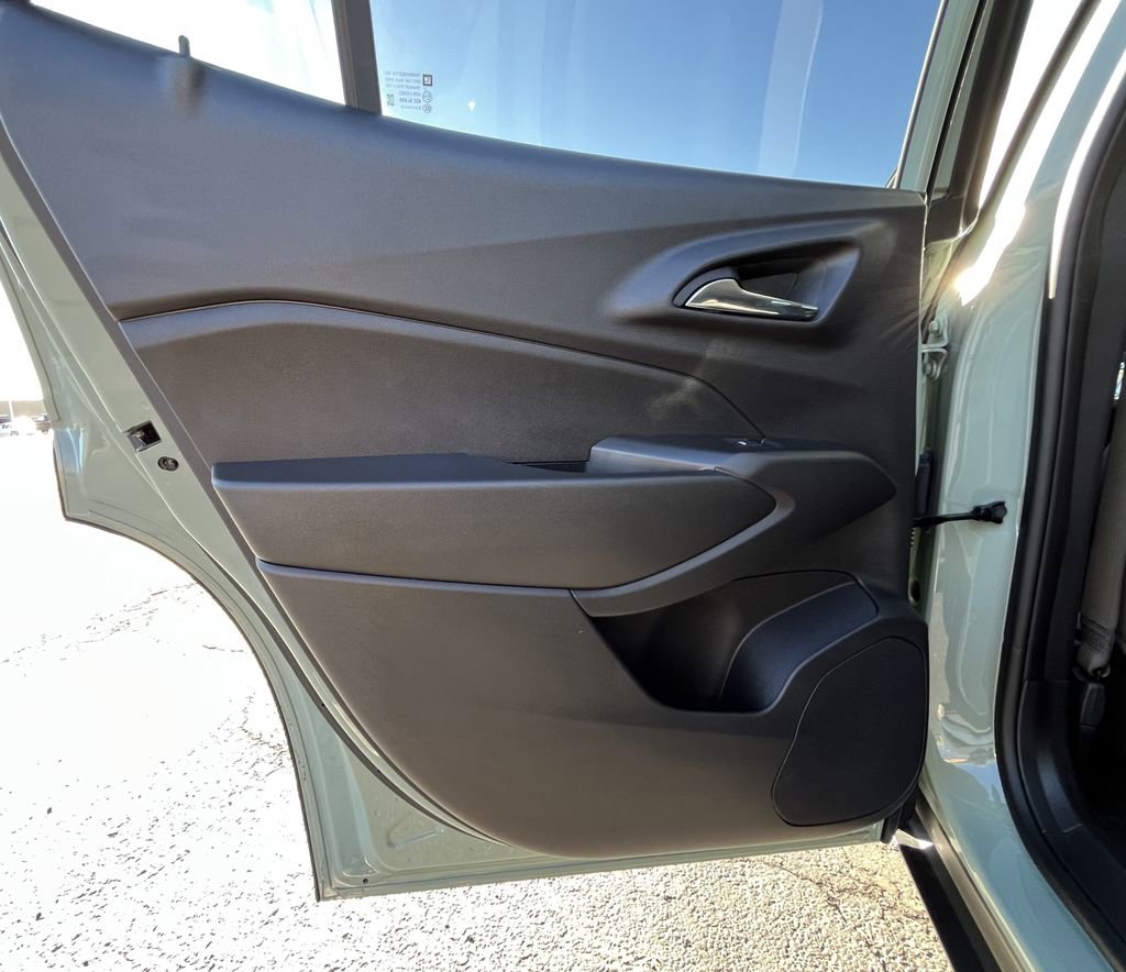 Certified 2025 Chevrolet Trax ACTIV w/ Sunroof Package FWD image 16