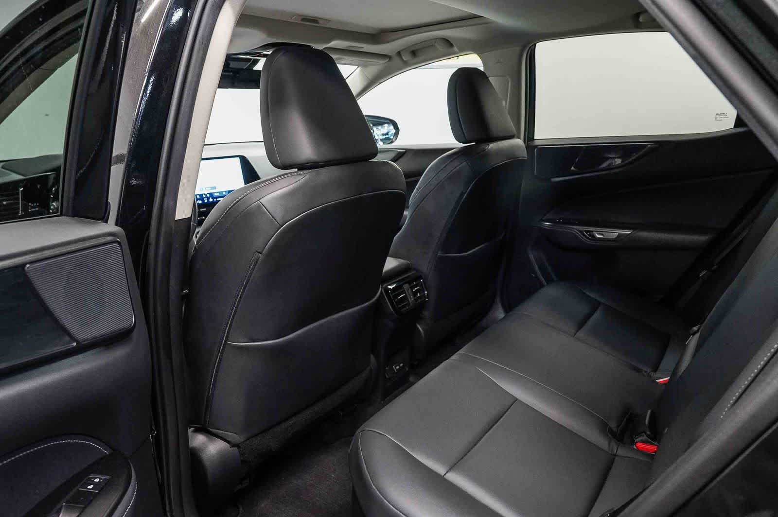Used 2025 Lexus NX 350h AWD w/ Accessory Package (2T) image 19