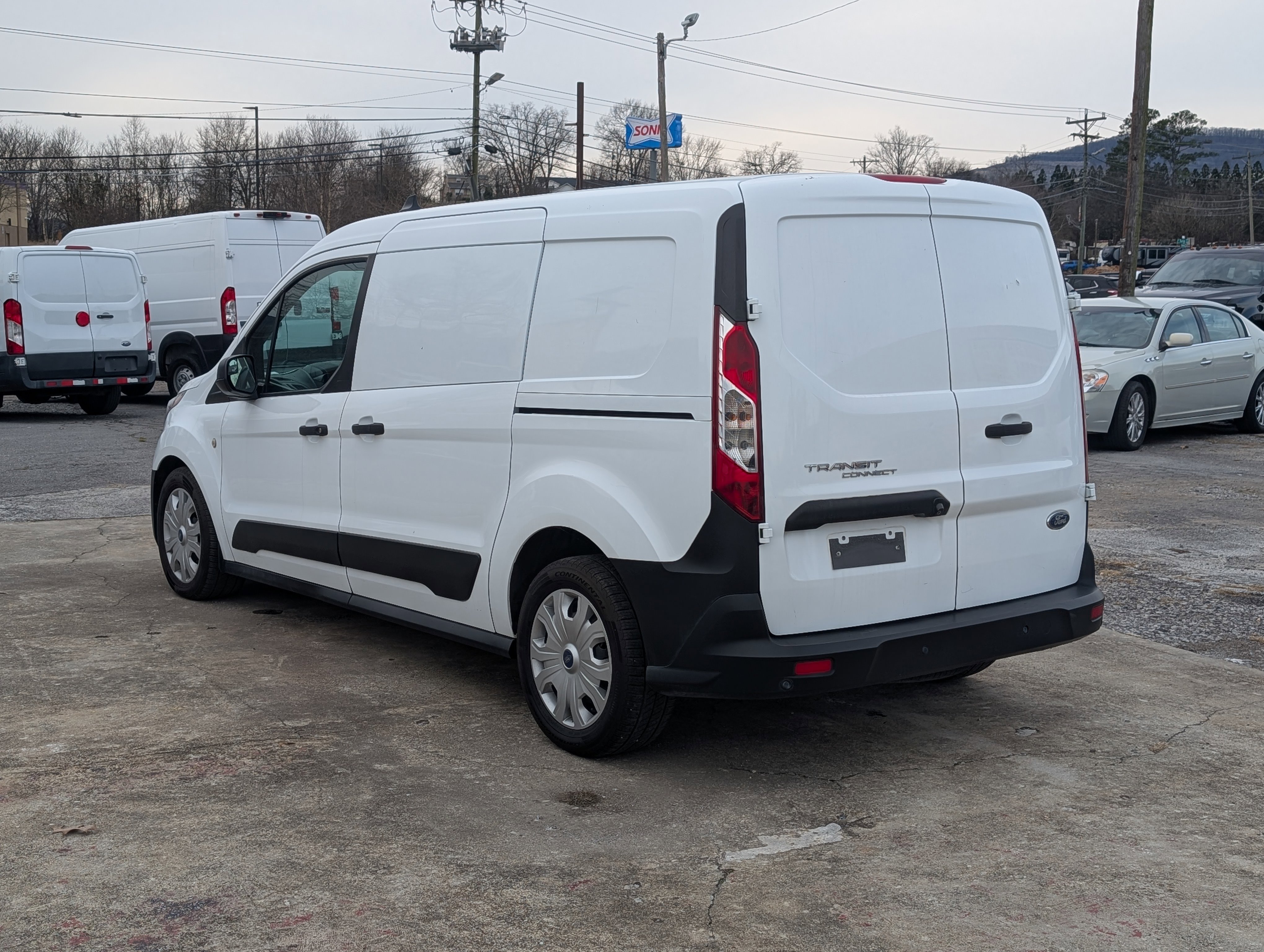 Used 2020 Ford Transit Connect XL image 3