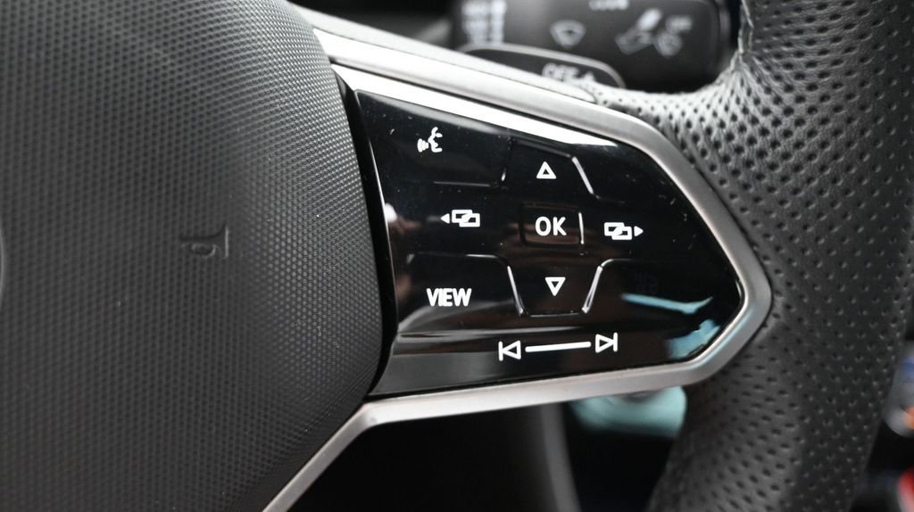 Used 2022 Volkswagen Jetta GLI Autobahn FWD image 30